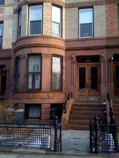 425 3rd St.